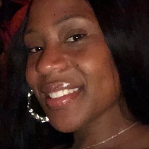 Meet your Posher, Kendra